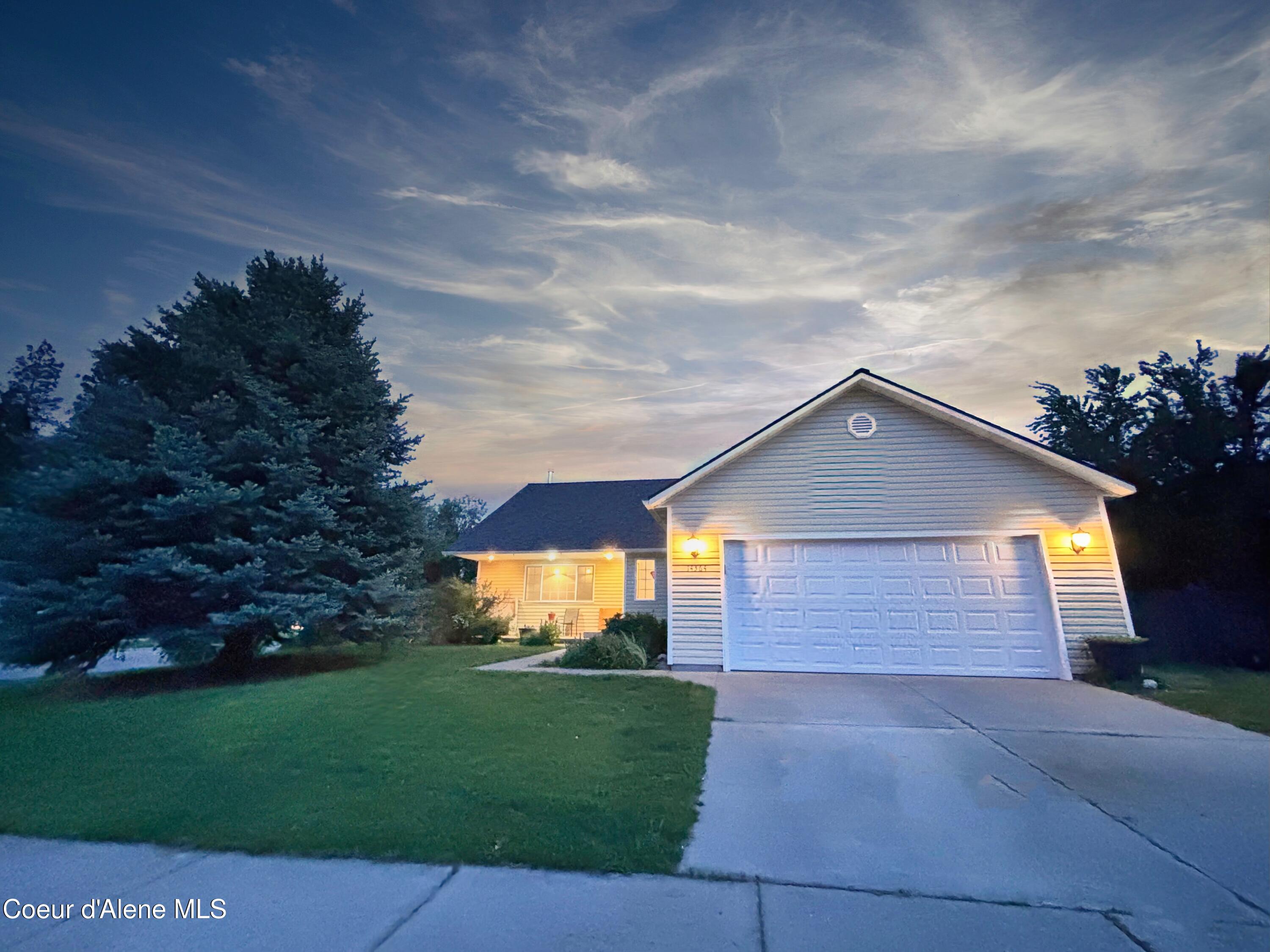 14364 Cascade Street Rathdrum, ID 83858 - Photo 34 of 36 Front of house