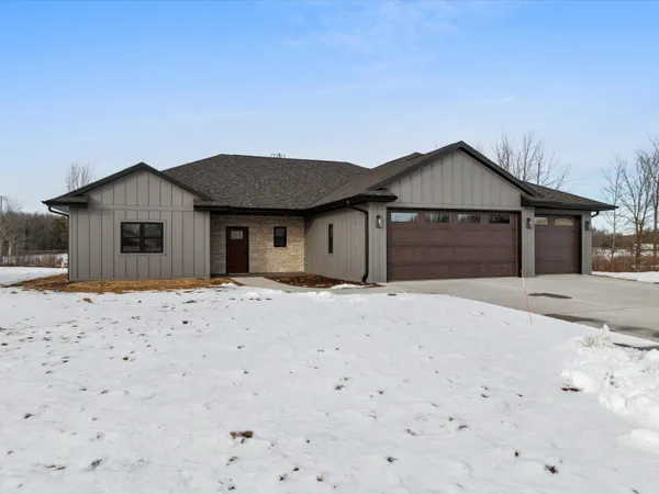 $514,900 | 113 Parkview Drive, Whitelaw, WI 54247