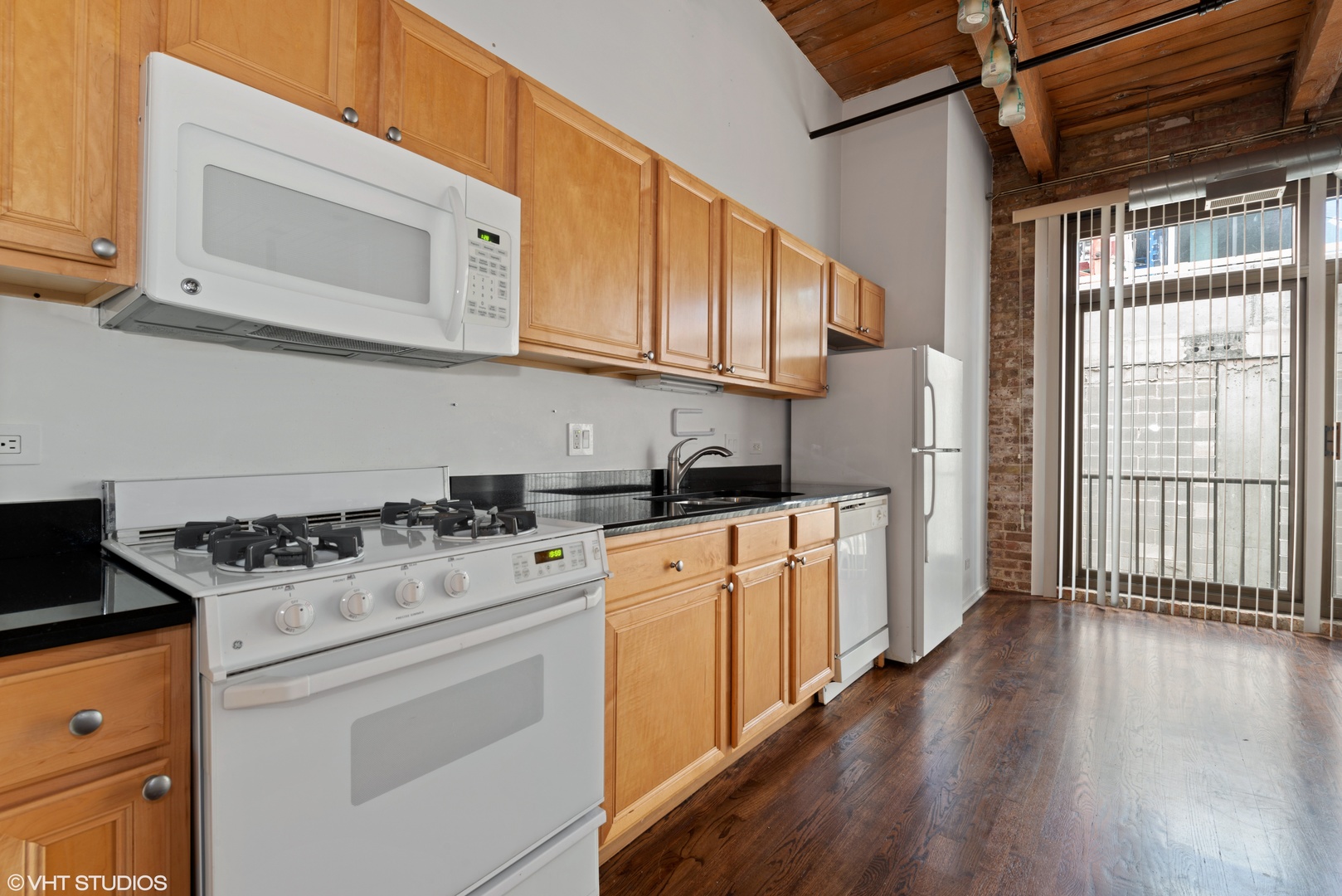 14 North Sangamon Street, Unit 310 Chicago, IL 60607 - Photo 7 of 13