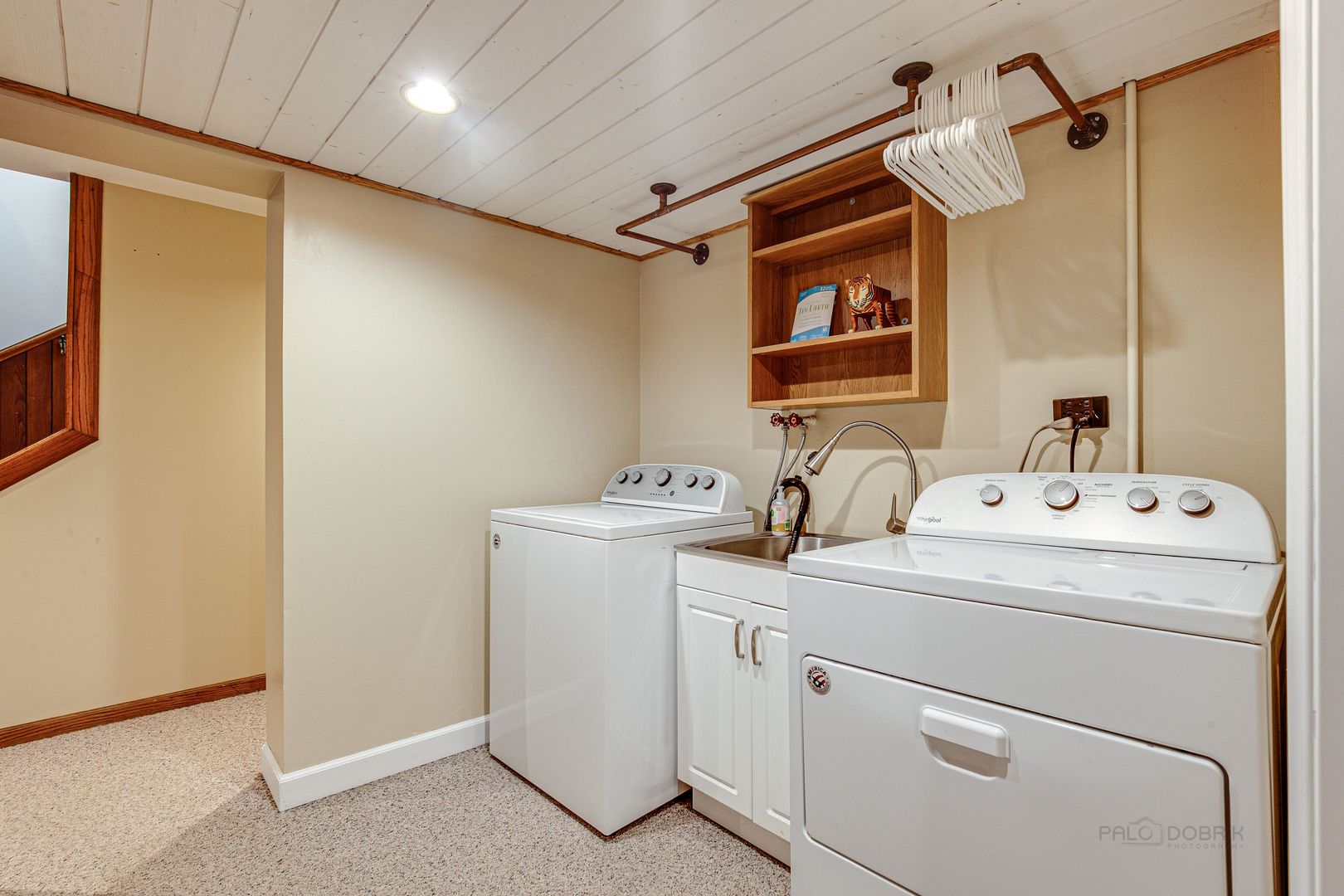 700 West Center Road Palatine, IL 60074 - Photo 22 of 32 a utility room with dryer and washer