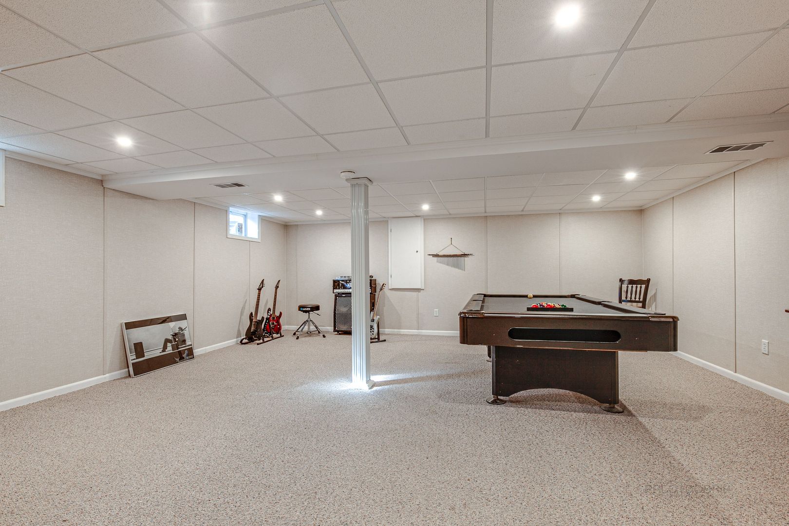 700 West Center Road Palatine, IL 60074 - Photo 23 of 32 a view of a room with gym equipment