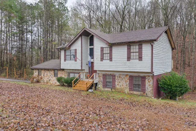 $258,000 | 3214 Headrick Circle Southeast, Dalton, GA 30721