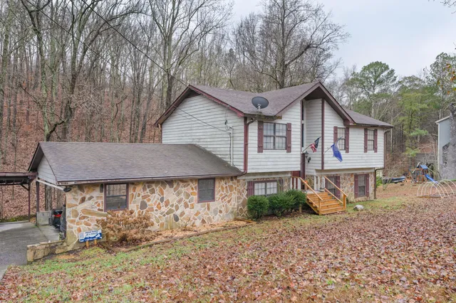 $258,000 | 3214 Headrick Circle Southeast, Dalton, GA 30721