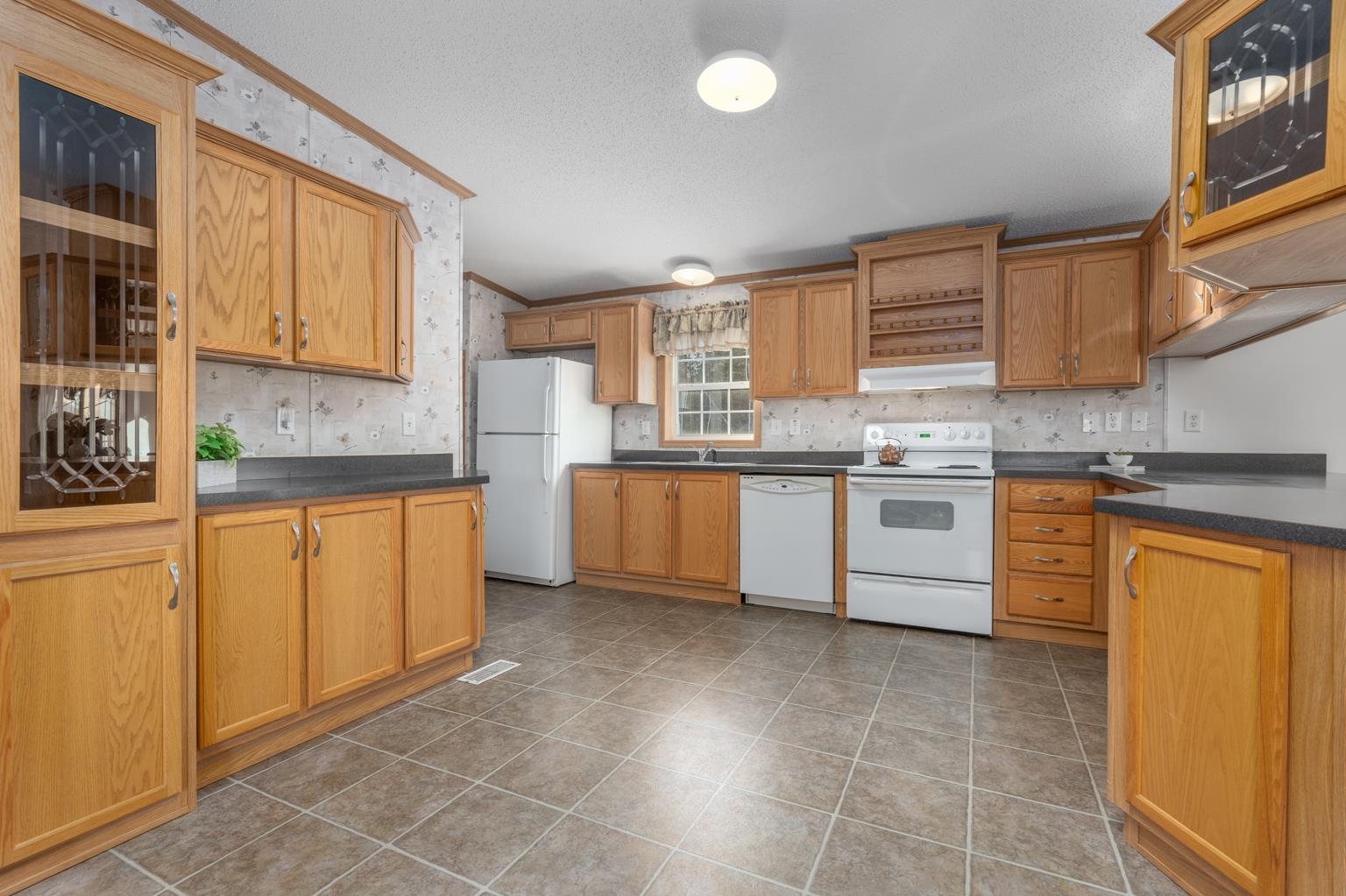 583 First Crown Point Road Strafford, NH 03884 - Photo 6 of 36