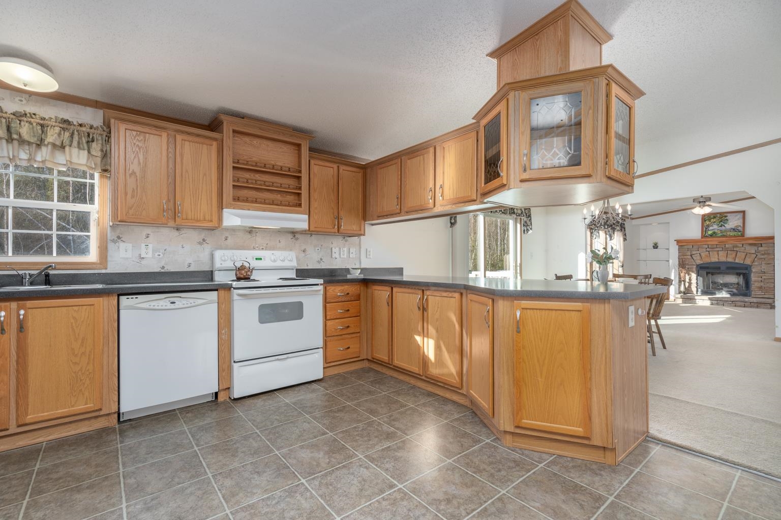 583 First Crown Point Road Strafford, NH 03884 - Photo 7 of 36