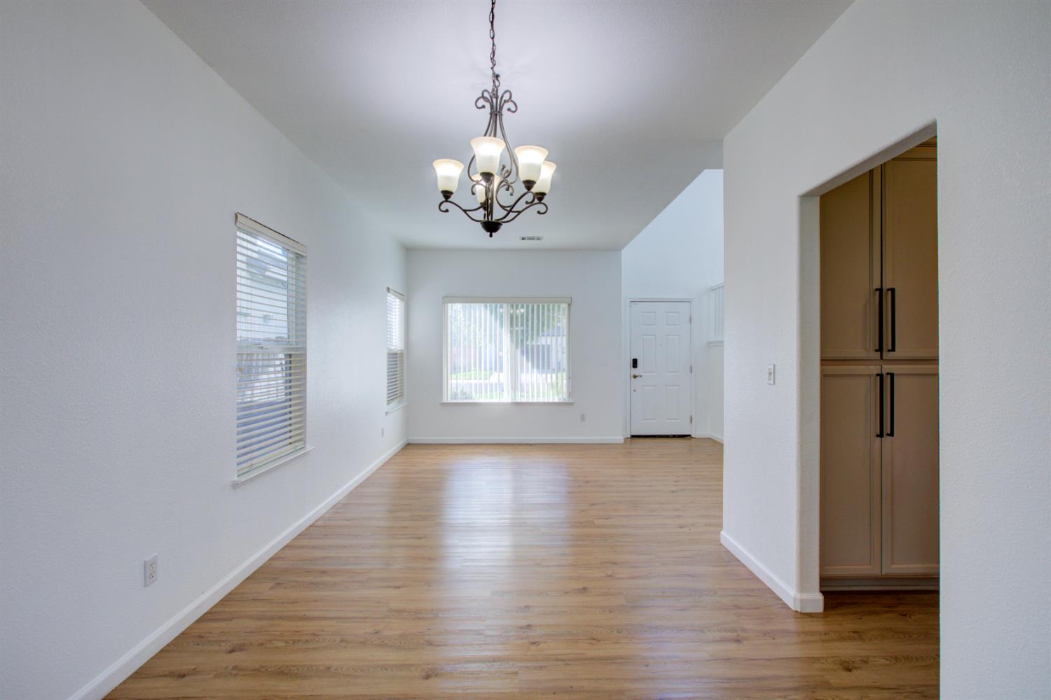 3081 Joshua Tree Circle Stockton, CA 95209 - Photo 18 of 57