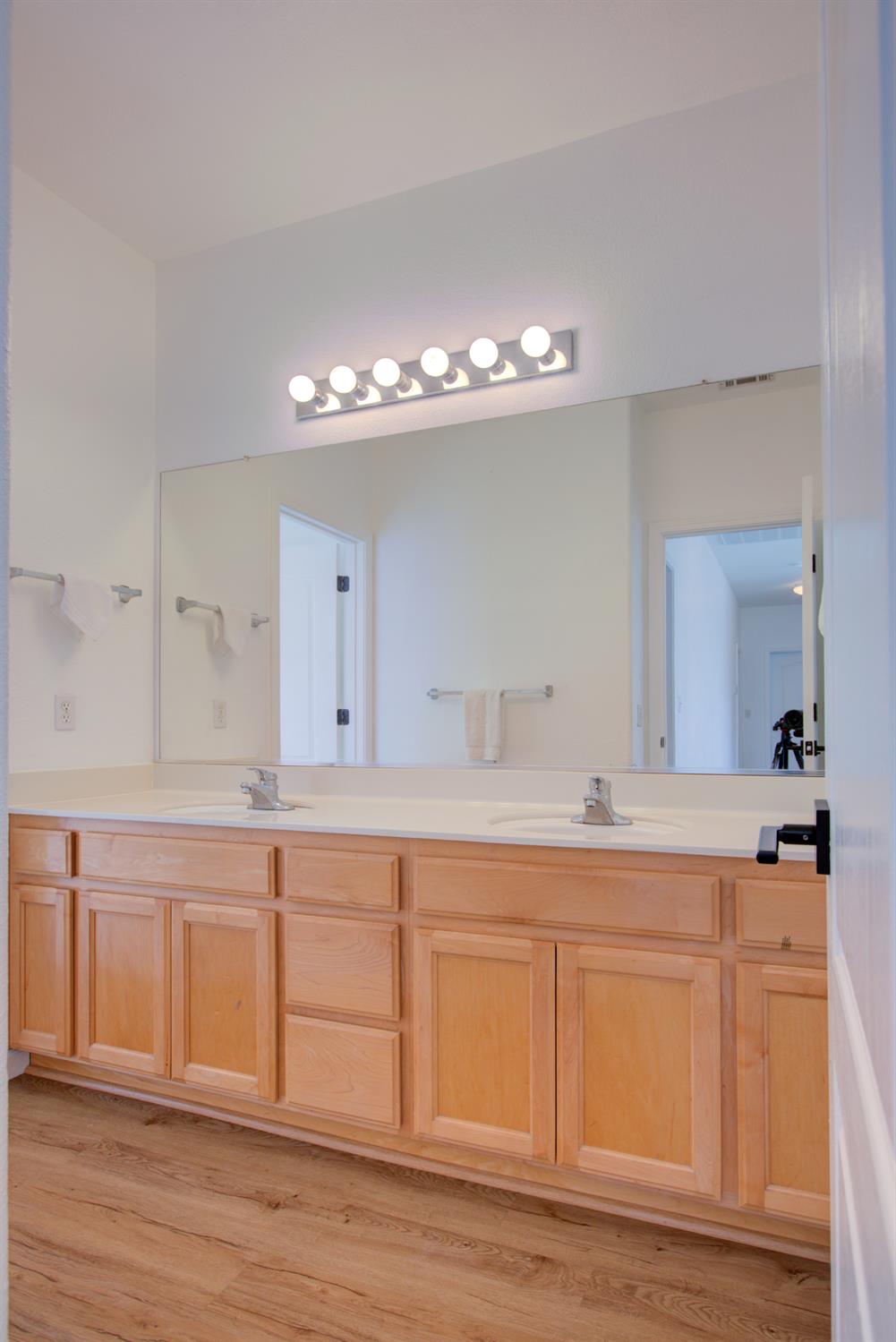 3081 Joshua Tree Circle Stockton, CA 95209 - Photo 37 of 57