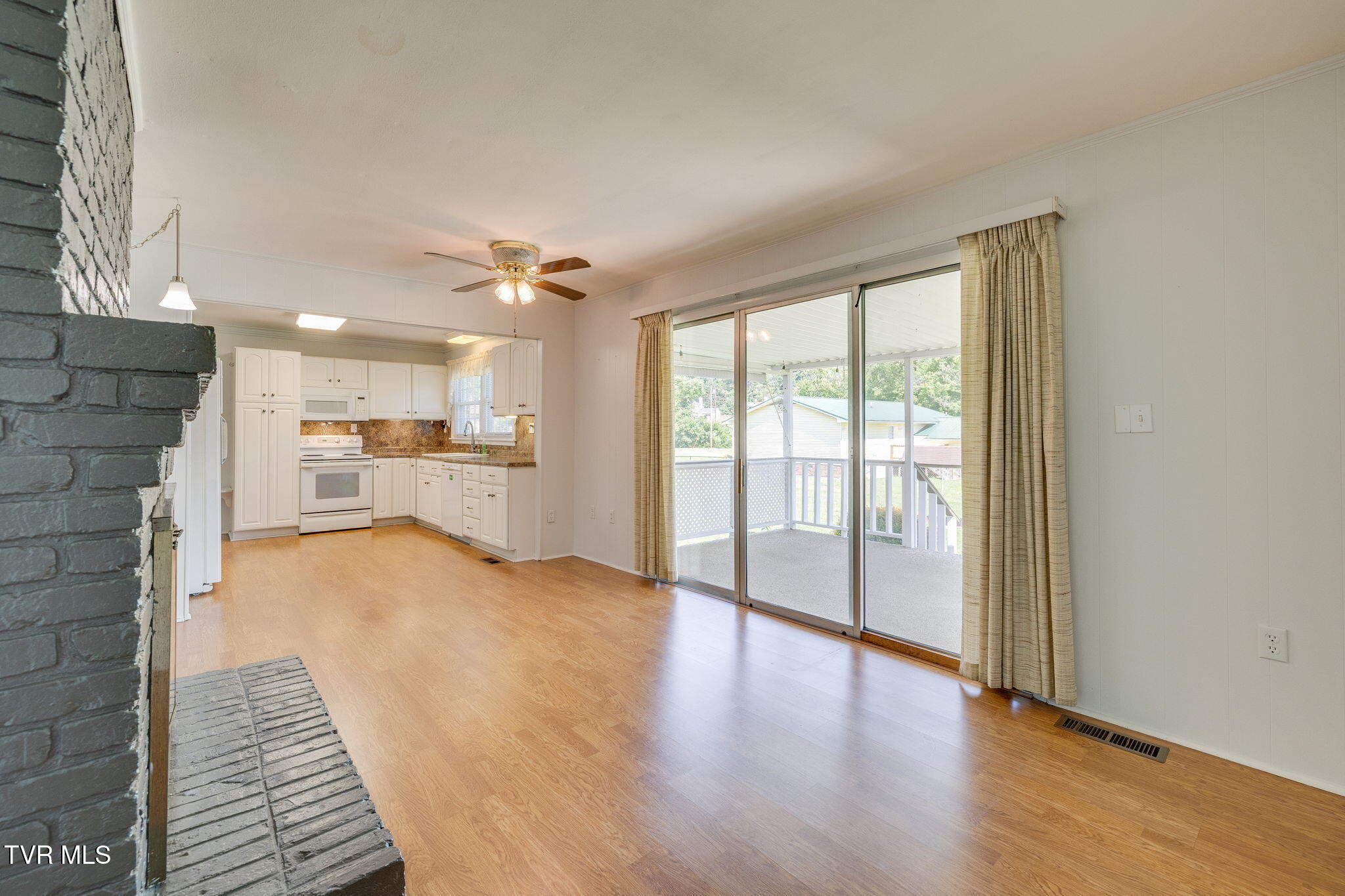 812 Kendrick Creek Road Kingsport, TN 37663 - Photo 16 of 30 016
