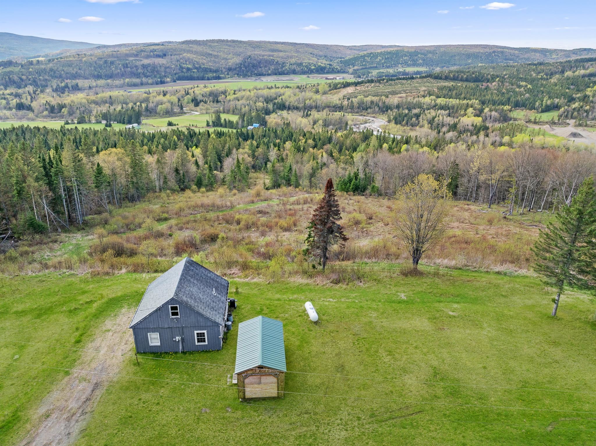 131 Daniel Beard Road Pittsburg, NH 03592 - Photo 12 of 27