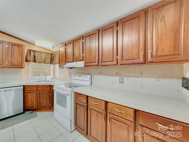 $280,000 | 3215 Shadybark Trail, Catawba, SC 29704