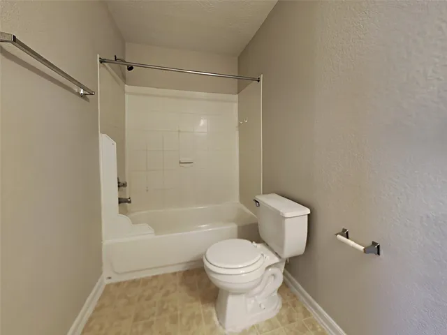 $1,690 | 19023 Remington Park Drive, Houston, TX 77073