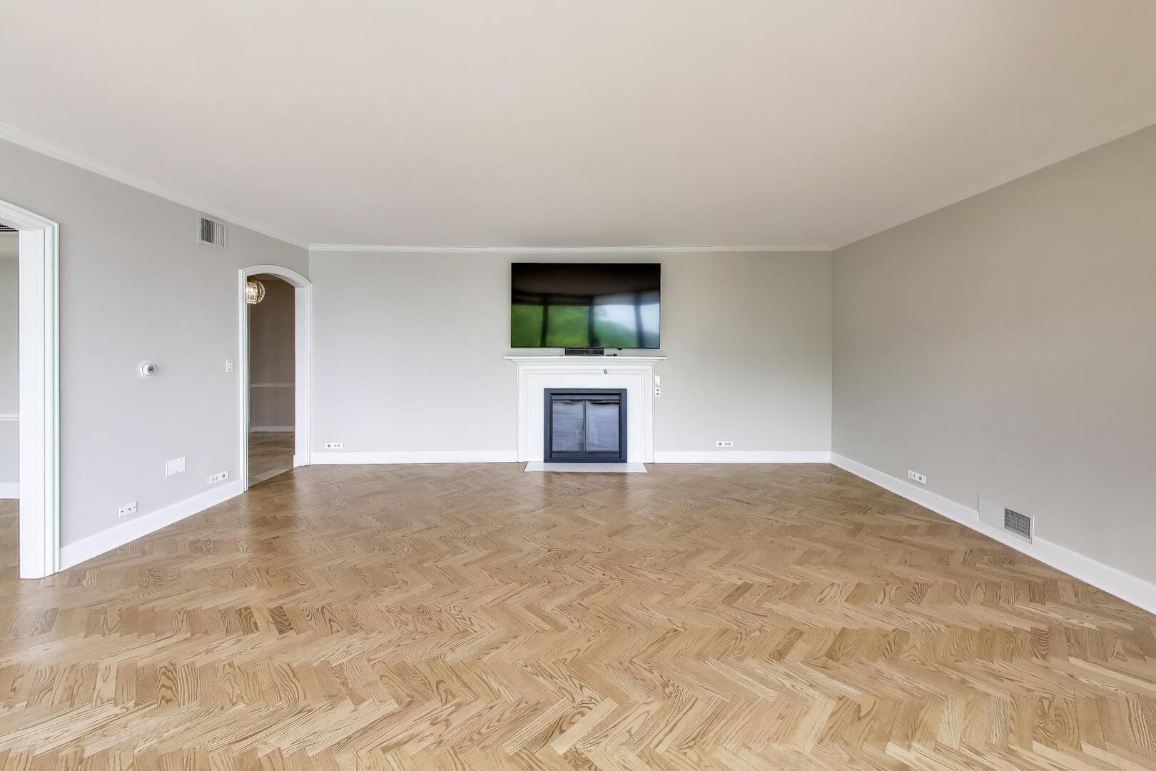 1420 Sheridan Road, Unit 6B Wilmette, IL 60091 - Photo 4 of 31
