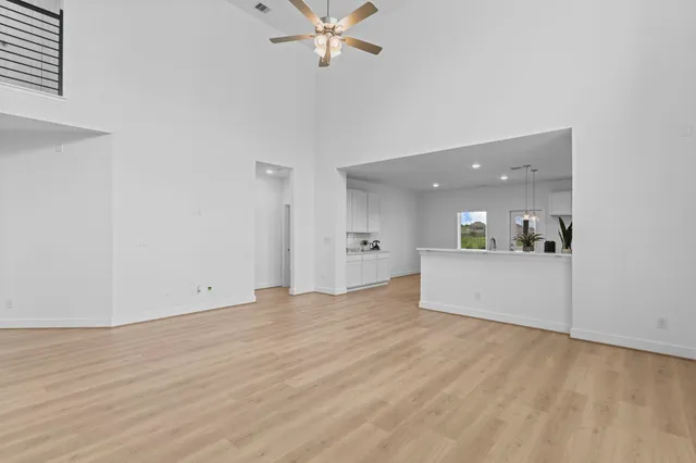 $355,990 | 2319 Ridgewood Drive, West Columbia, TX 77486