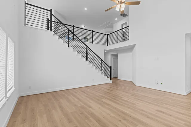 $355,990 | 2319 Ridgewood Drive, West Columbia, TX 77486