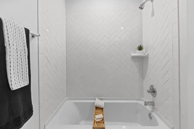 $355,990 | 2319 Ridgewood Drive, West Columbia, TX 77486