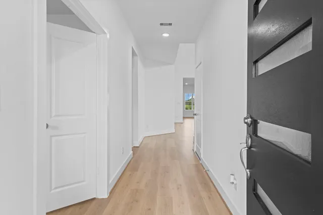 $355,990 | 2319 Ridgewood Drive, West Columbia, TX 77486