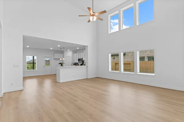 $355,990 | 2319 Ridgewood Drive, West Columbia, TX 77486