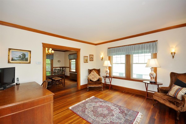 22 Sutherland Road Arlington, MA 02476 - Photo 13 of 26