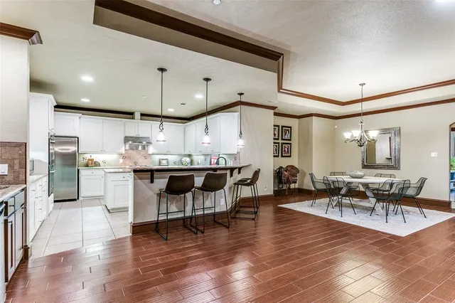 $799,000 | 223 Wood Street, Unit 201, Grapevine, TX 76051