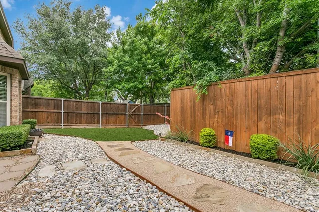 $799,000 | 223 Wood Street, Unit 201, Grapevine, TX 76051