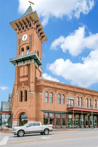 $799,000 | 223 Wood Street, Unit 201, Grapevine, TX 76051