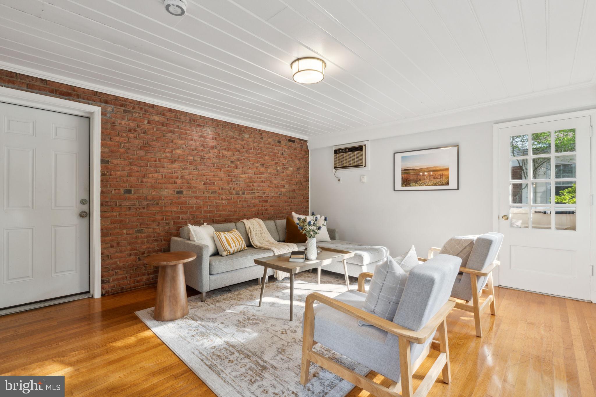 5910 Overlea Road Bethesda, MD 20816 - Photo 16 of 50 Sunroom