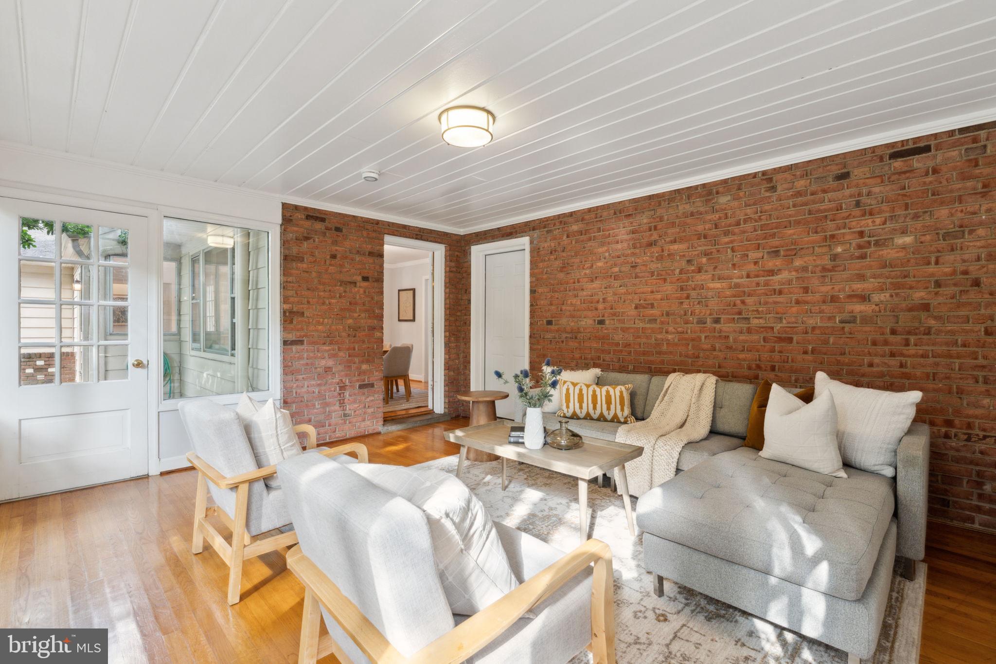 5910 Overlea Road Bethesda, MD 20816 - Photo 17 of 50 Sunroom