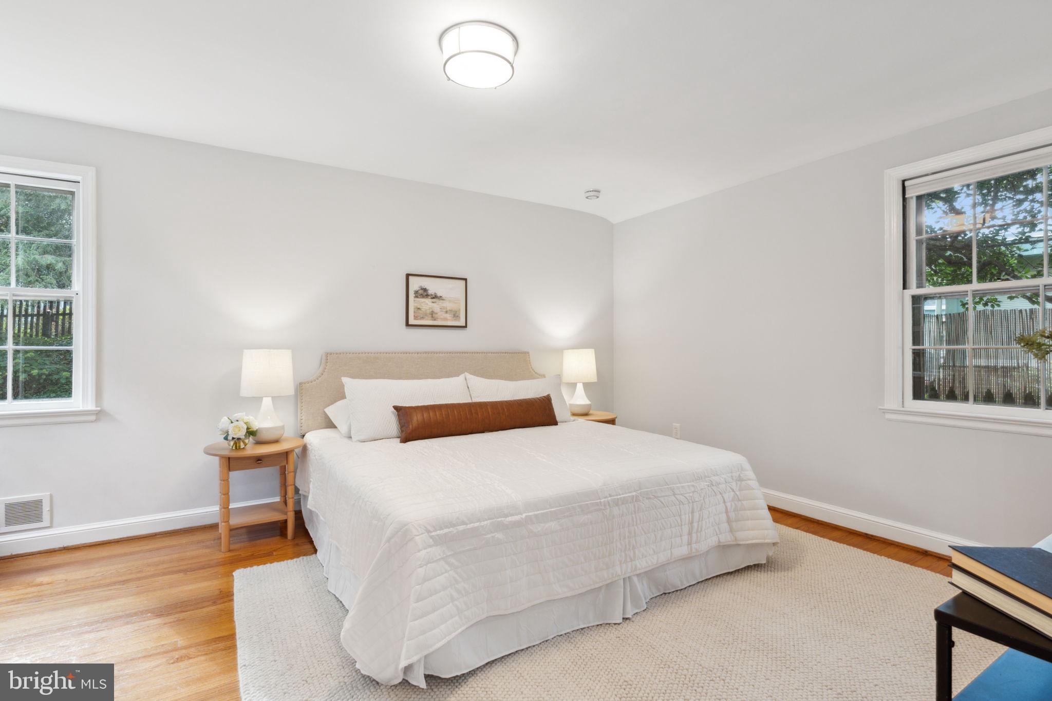 5910 Overlea Road Bethesda, MD 20816 - Photo 22 of 50 Primary Bedroom in the main level