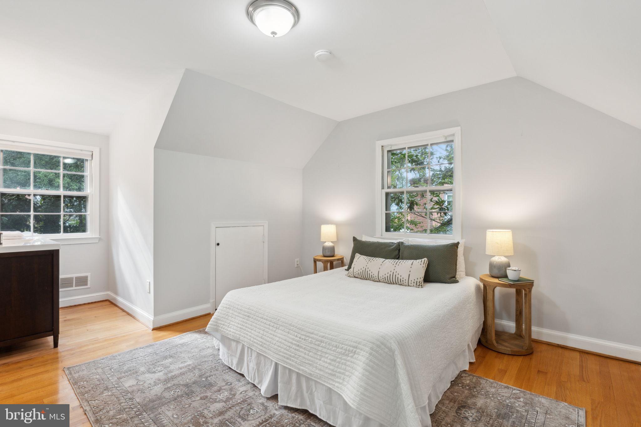 5910 Overlea Road Bethesda, MD 20816 - Photo 29 of 50 Upper Level - 2nd Primary Bedroom