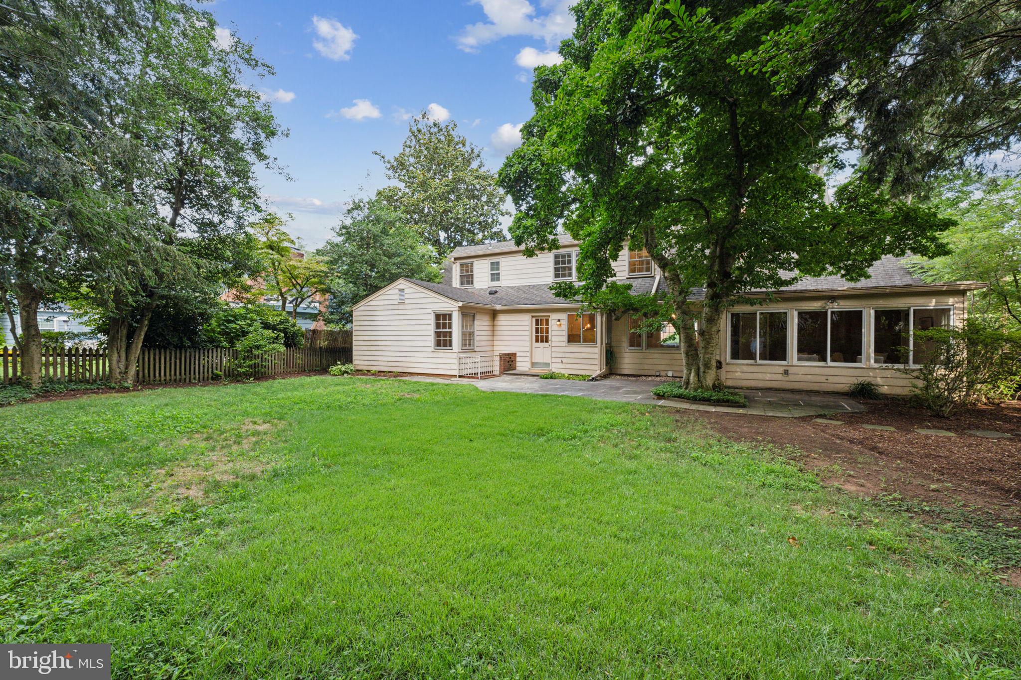 5910 Overlea Road Bethesda, MD 20816 - Photo 47 of 50 Fenced Yard