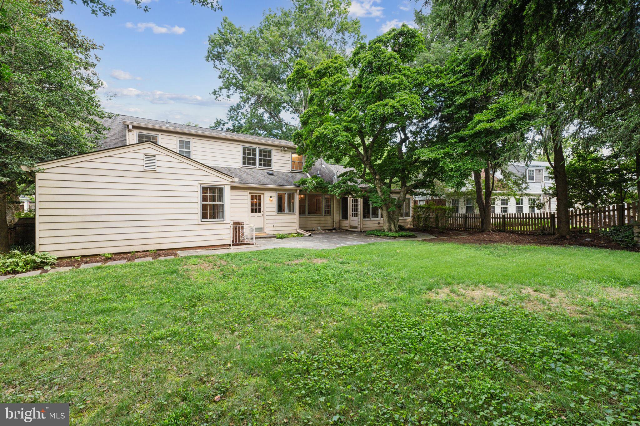 5910 Overlea Road Bethesda, MD 20816 - Photo 48 of 50 Fenced Yard