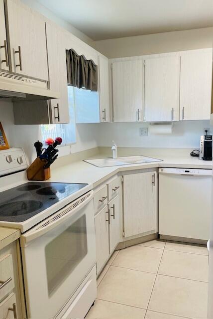1997 Southwest Palm City Road, Unit D Stuart, FL 34994 - Photo 12 of 38 IMG_1660