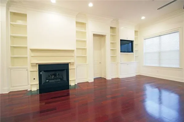 $2,950 | 2 Laux Manor Drive, Metairie, LA 70003