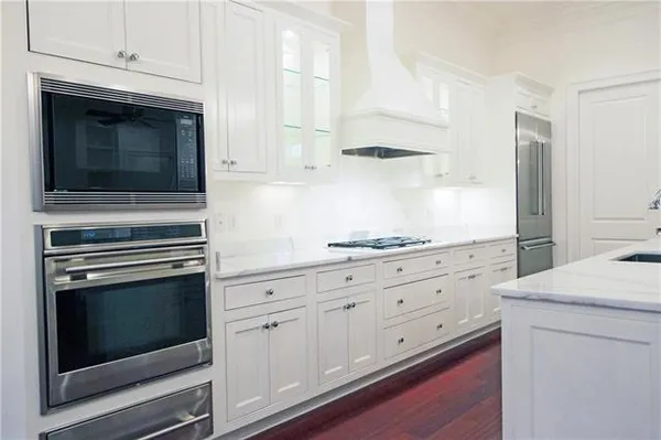 $2,950 | 2 Laux Manor Drive, Metairie, LA 70003