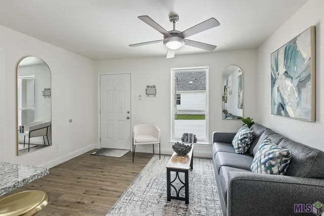 $1,000 | Undisclosed Address, Denham Springs, LA 70726