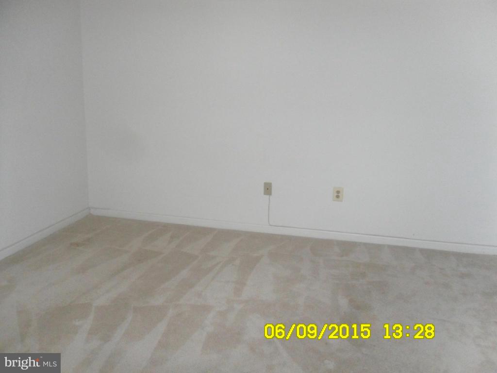 7203 Bogley Road, Unit 301 Baltimore, MD 21244 - Photo 4 of 6 Bedroom (Master)