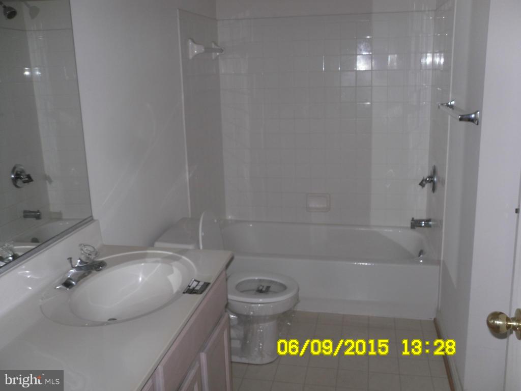 7203 Bogley Road, Unit 301 Baltimore, MD 21244 - Photo 6 of 6 Bath