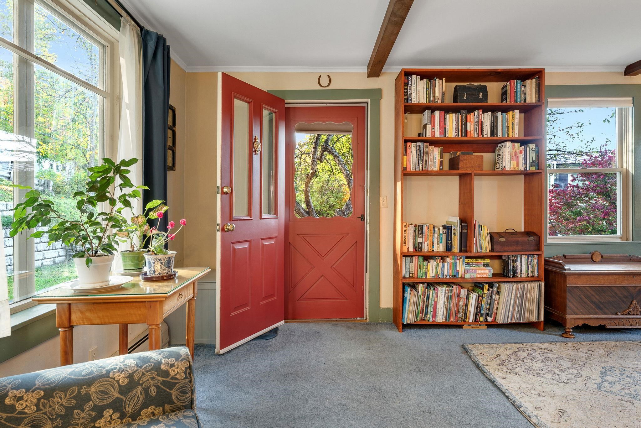 6 Hillhead Street Montpelier, VT 05602 - Photo 5 of 38