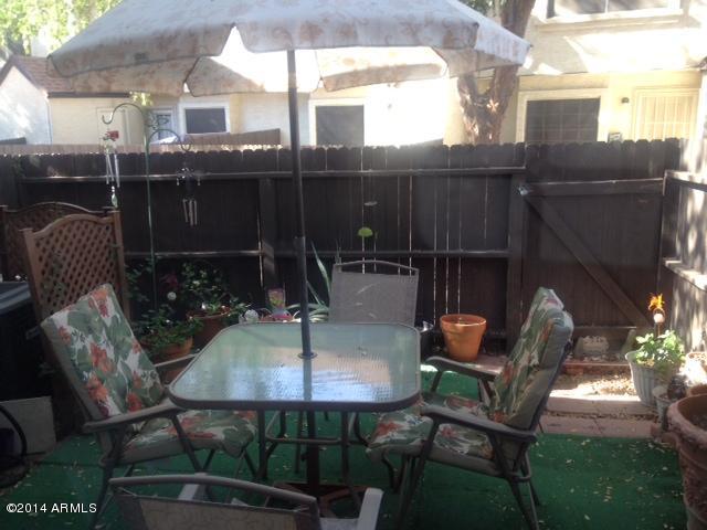 8111 West Wacker Road Peoria, AZ 85381 - Photo 8 of 9 08 Private Patio-Courtyard