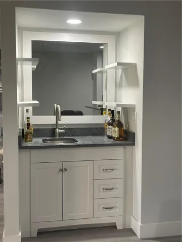 $6,300 | 3939 Ocean Drive, Unit 405B, Vero Beach, FL 32963