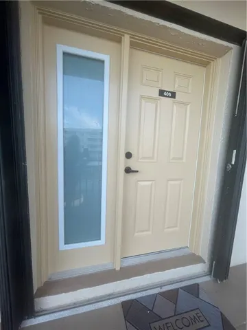 $6,300 | 3939 Ocean Drive, Unit 405B, Vero Beach, FL 32963