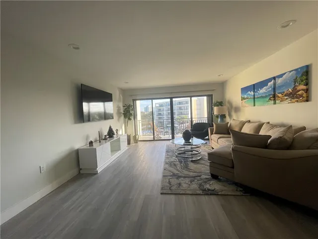 $6,300 | 3939 Ocean Drive, Unit 405B, Vero Beach, FL 32963