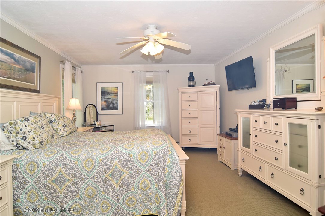 852 Anthony Road Portsmouth, RI 02871 - Photo 15 of 40
