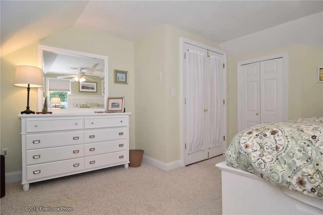 852 Anthony Road Portsmouth, RI 02871 - Photo 21 of 40