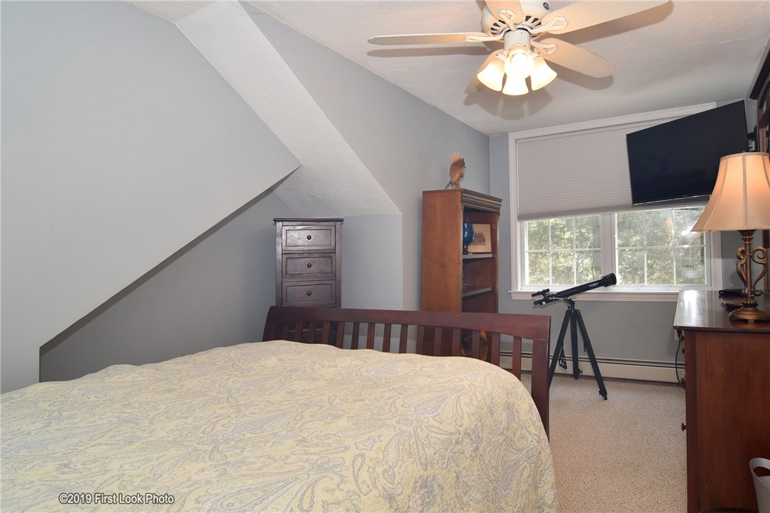 852 Anthony Road Portsmouth, RI 02871 - Photo 22 of 40