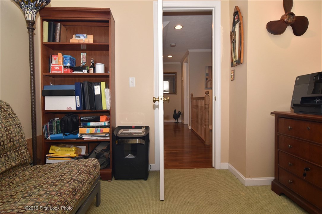 852 Anthony Road Portsmouth, RI 02871 - Photo 25 of 40