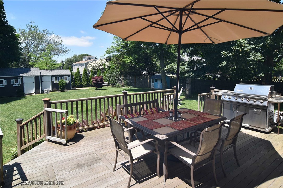 852 Anthony Road Portsmouth, RI 02871 - Photo 35 of 40