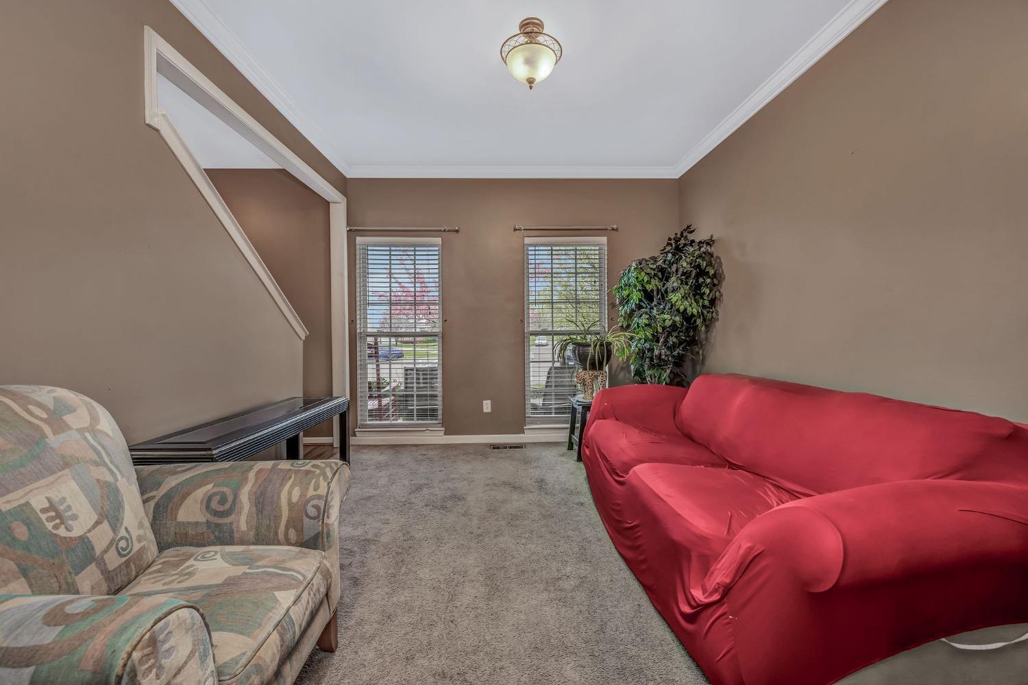 8218 Lawrence Road West Chester, OH 45069 - Photo 4 of 25