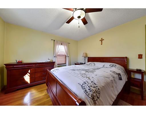 105 Victoria Street Springfield, MA 01104 - Photo 11 of 15 Gallery Image 11
