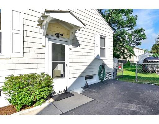 105 Victoria Street Springfield, MA 01104 - Photo 12 of 15 Gallery Image 12